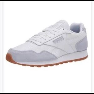 Reebok Women's CL Leather Spp Fashion Snea…